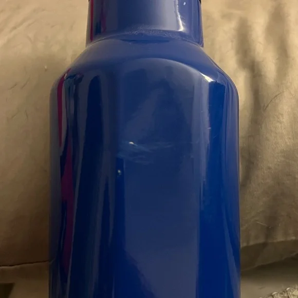 Corkcicle 25oz water bottle - Picture 2 of 7